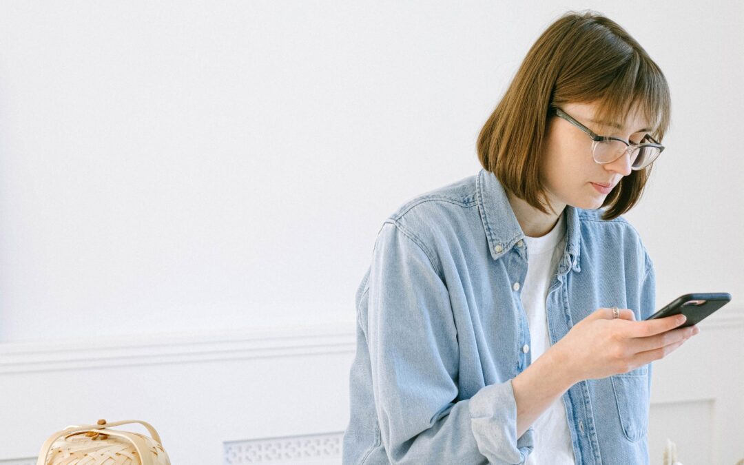 To block or not to block (communication)? That is the question.